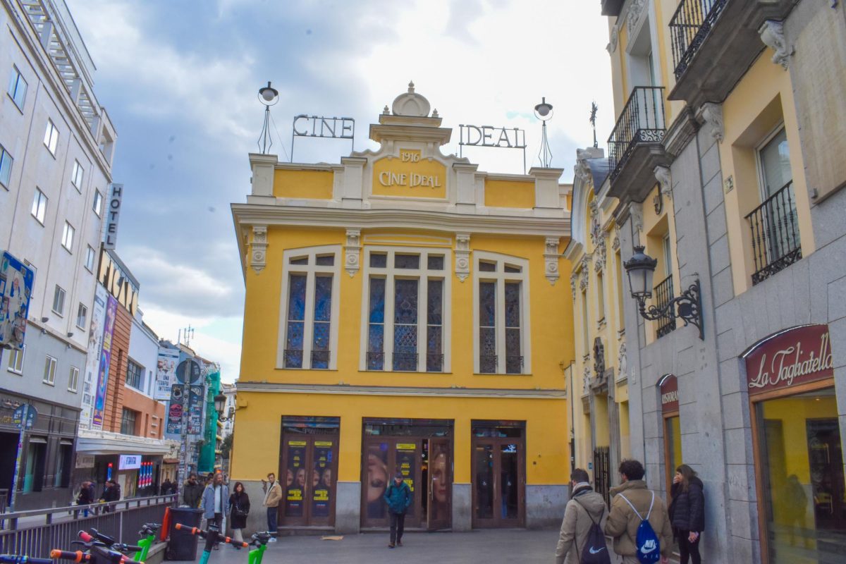 Cine Ideal, on Calle Dr. Cortezo near the Puerta del Sol, shows original version films with Spanish subtitles. 