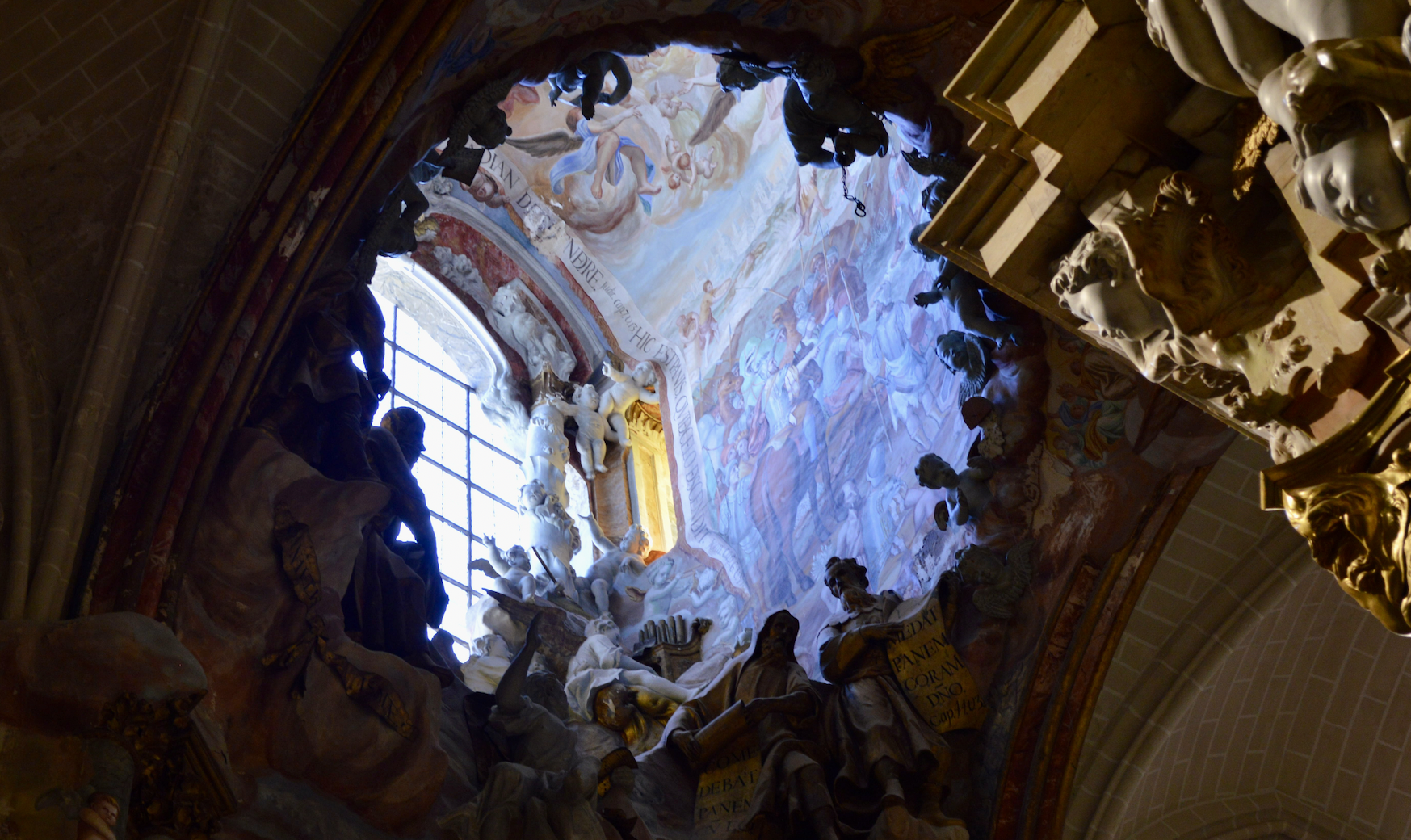 Ceiling of El Transparente. 