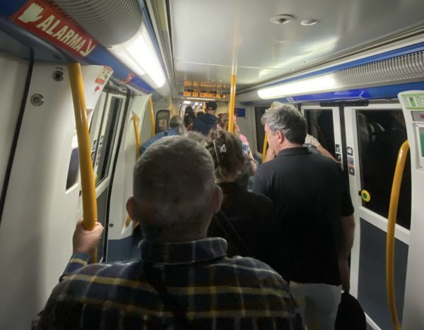 Travelers on Madrid's Line 2 metro were suddenly trapped as the nation's power supply completely shut off suddenly.