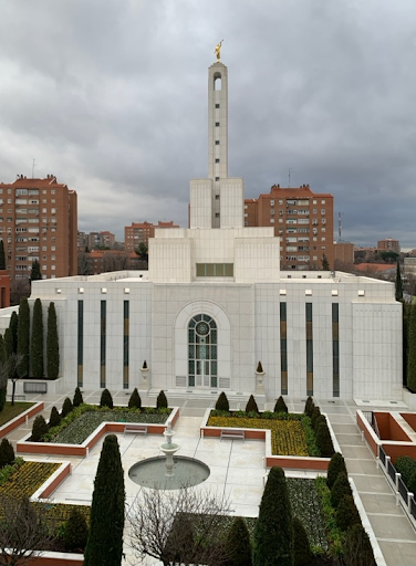 Madrid temple of the Church of Jesus Christ of the Latter-Day Saints on a cloudy day.